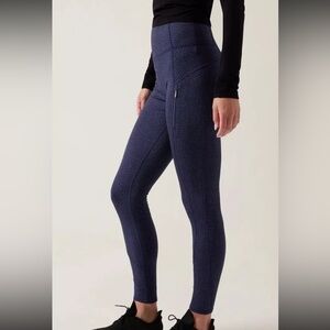 Athleta Rainier Textured Tight in Braeden Blue - size XS